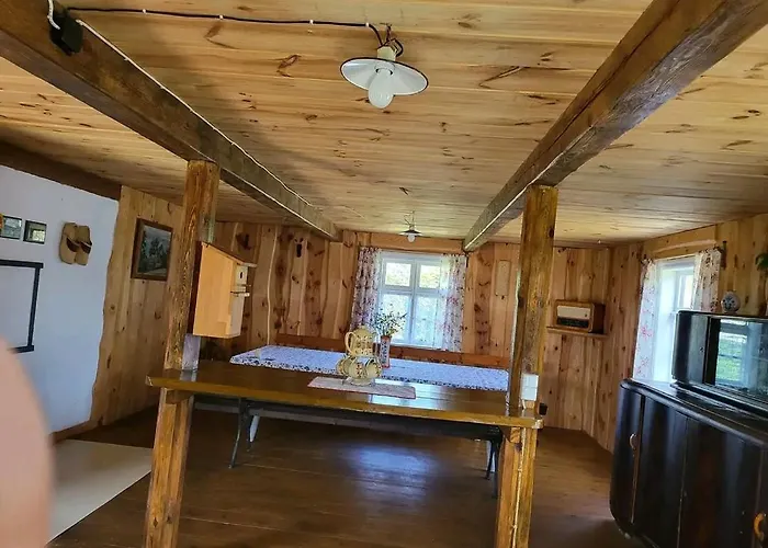 Kaszubska Zagroda Jaktstuga *